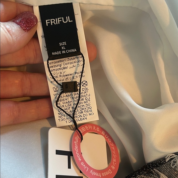 Chic Black and White Checkered Skirt - Picture 14 of 14